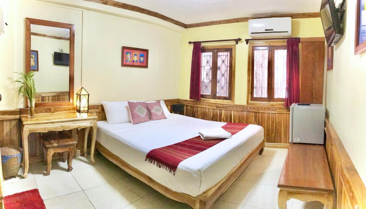 Apple Guesthouse Luang Prabang Exteriör bild